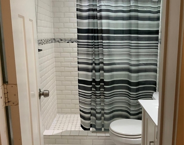100 W Madison Street - Photo Thumbnail 22