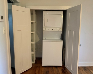 100 W Madison Street - Photo Thumbnail 18