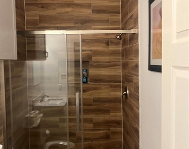 3209 Ennis Street - Photo Thumbnail 6