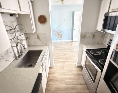 6200 W Tidwell Road - Photo Thumbnail 3