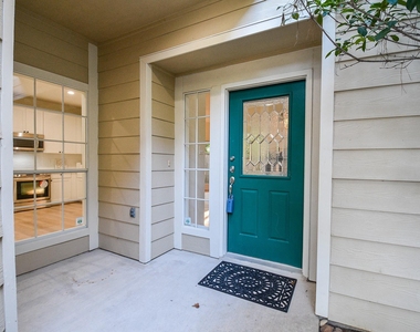 134 Magnolia Pond Place - Photo Thumbnail 2