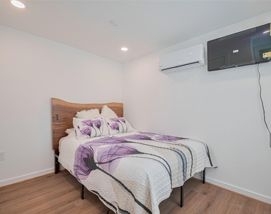 6725 Avenue K - Photo Thumbnail 17