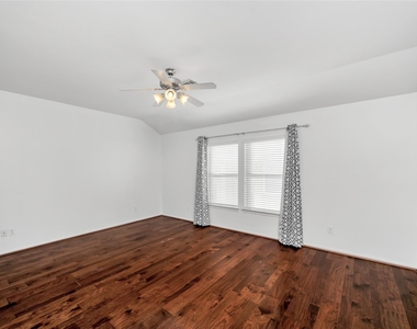 1719 Redwing Bluff Drive - Photo Thumbnail 23