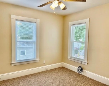 26 Prince - Photo Thumbnail 7