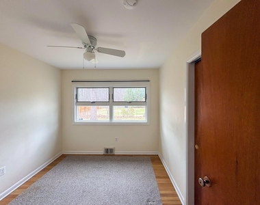 38 Marshall - Photo Thumbnail 27