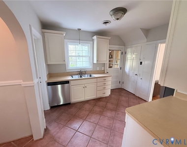 1724 Wilmington Avenue - Photo Thumbnail 6