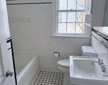 1724 Wilmington Avenue - Photo Thumbnail 11