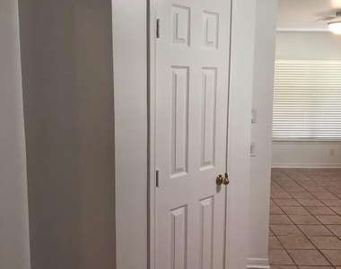 9626 Long Branch Lane - Photo Thumbnail 6