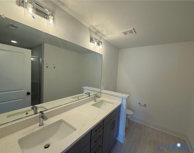 15390 Oasis Sun Alley - Photo Thumbnail 7