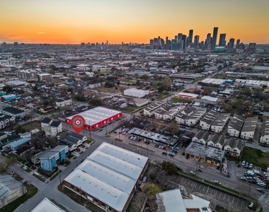 3802 Commerce Street - Photo Thumbnail 41