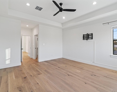 3802 Commerce Street - Photo Thumbnail 26