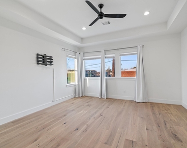 3802 Commerce Street - Photo Thumbnail 25