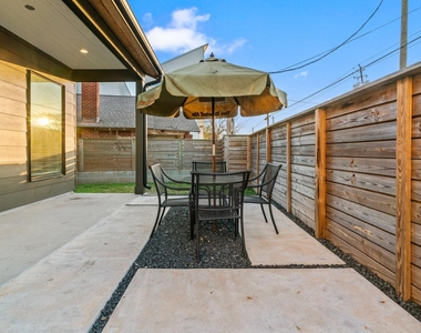 3802 Commerce Street - Photo Thumbnail 17