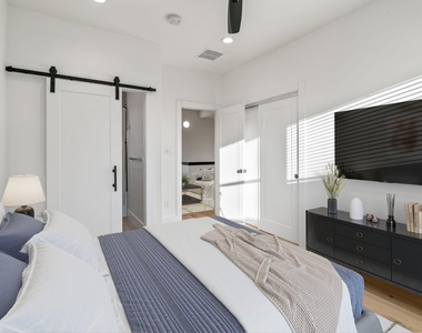 3802 Commerce Street - Photo Thumbnail 31