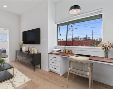 3802 Commerce Street - Photo Thumbnail 20