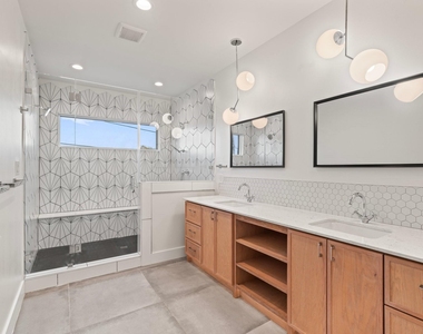 3802 Commerce Street - Photo Thumbnail 27