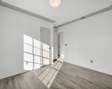 918 Acroft Avenue - Photo Thumbnail 16