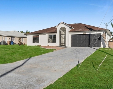 918 Acroft Avenue - Photo Thumbnail 1