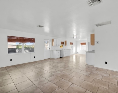 918 Acroft Avenue - Photo Thumbnail 6