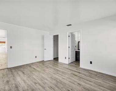 918 Acroft Avenue - Photo Thumbnail 13