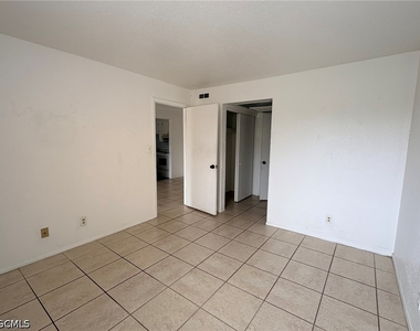 2855 Winkler Avenue - Photo Thumbnail 9