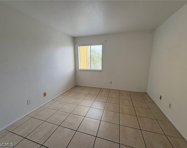 2855 Winkler Avenue - Photo Thumbnail 14