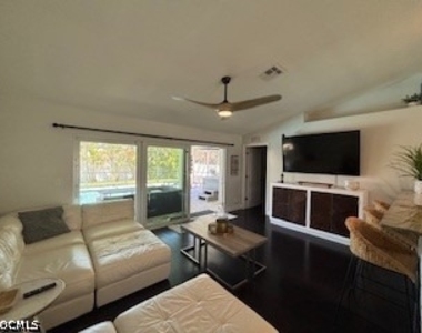 4104 Sw 15 Avenue - Photo Thumbnail 8