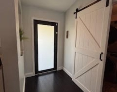 4104 Sw 15 Avenue - Photo Thumbnail 3