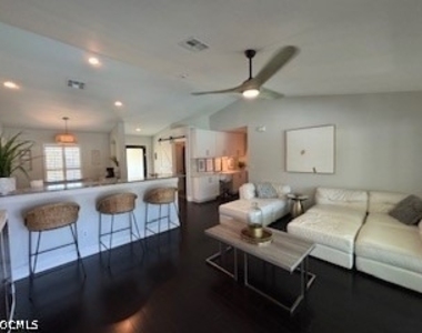 4104 Sw 15 Avenue - Photo Thumbnail 6