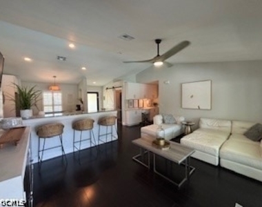 4104 Sw 15 Avenue - Photo Thumbnail 7