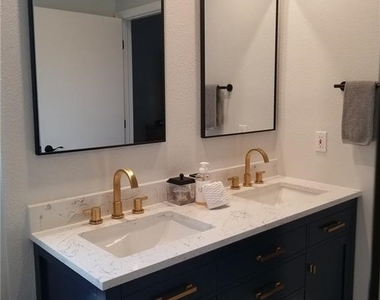 7774 Jewel Lane - Photo Thumbnail 11