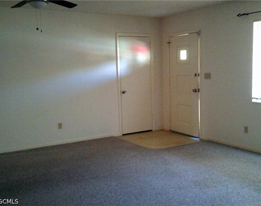 1405 Juddale Street E - Photo Thumbnail 3