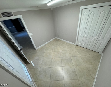 3313 35th Street W - Photo Thumbnail 4
