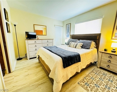 4903 Vincennes Street - Photo Thumbnail 21