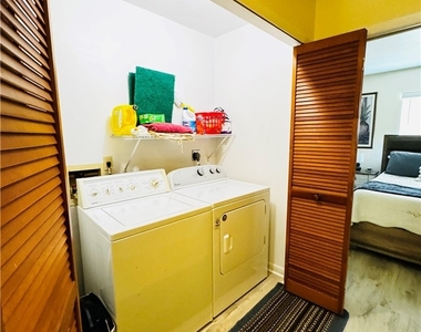 4903 Vincennes Street - Photo Thumbnail 14