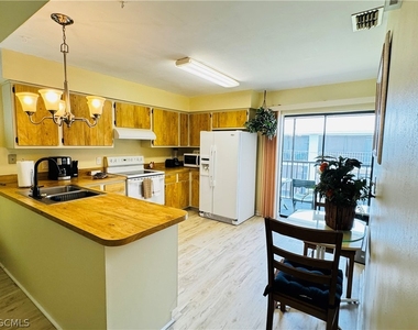 4903 Vincennes Street - Photo Thumbnail 4