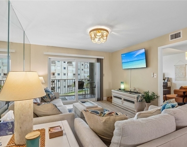 7400 Estero Boulevard - Photo Thumbnail 6
