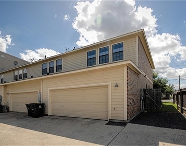 1414 Emancipation Avenue - Photo Thumbnail 19
