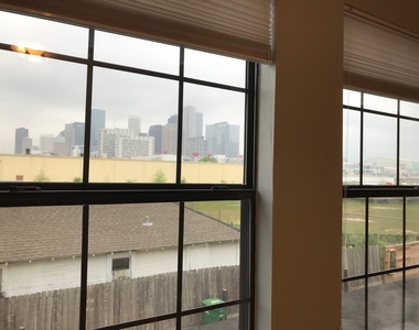1414 Emancipation Avenue - Photo Thumbnail 16