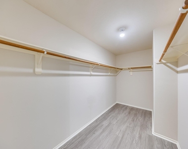 627 Regal Hollow Lane - Photo Thumbnail 19