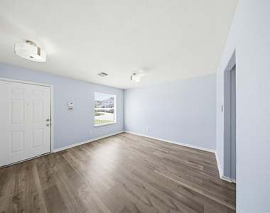 627 Regal Hollow Lane - Photo Thumbnail 11