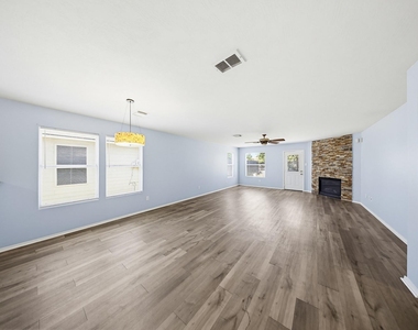 627 Regal Hollow Lane - Photo Thumbnail 13