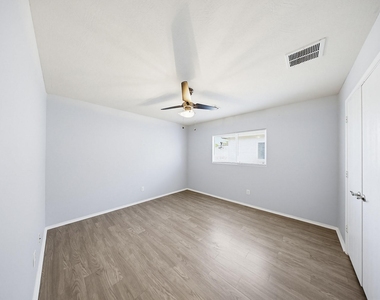 627 Regal Hollow Lane - Photo Thumbnail 23