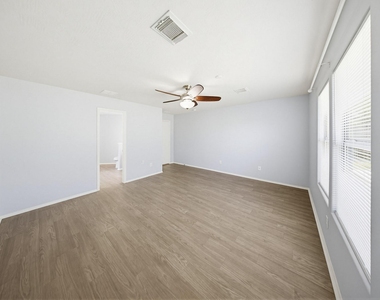 627 Regal Hollow Lane - Photo Thumbnail 17