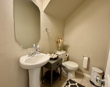 11930 Jelicoe Drive - Photo Thumbnail 17