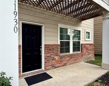 11930 Jelicoe Drive - Photo Thumbnail 2