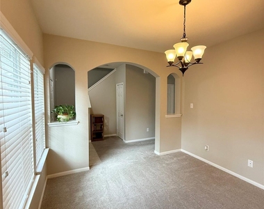 11930 Jelicoe Drive - Photo Thumbnail 9