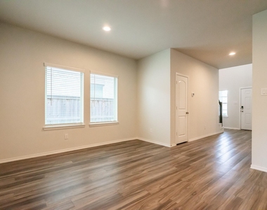 16856 Pink Wintergreen Drive - Photo Thumbnail 13