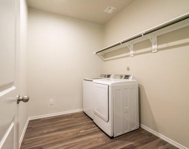 16856 Pink Wintergreen Drive - Photo Thumbnail 15