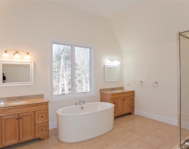 673 Glendale - Photo Thumbnail 14